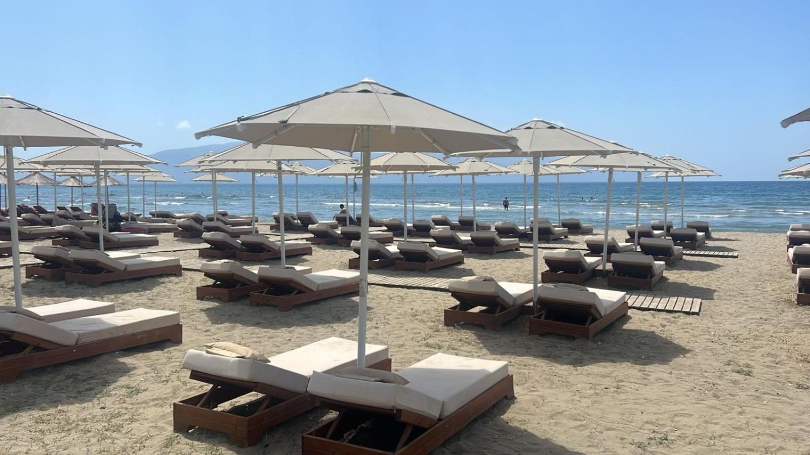 Hotel Britania Vlore Exterior photo