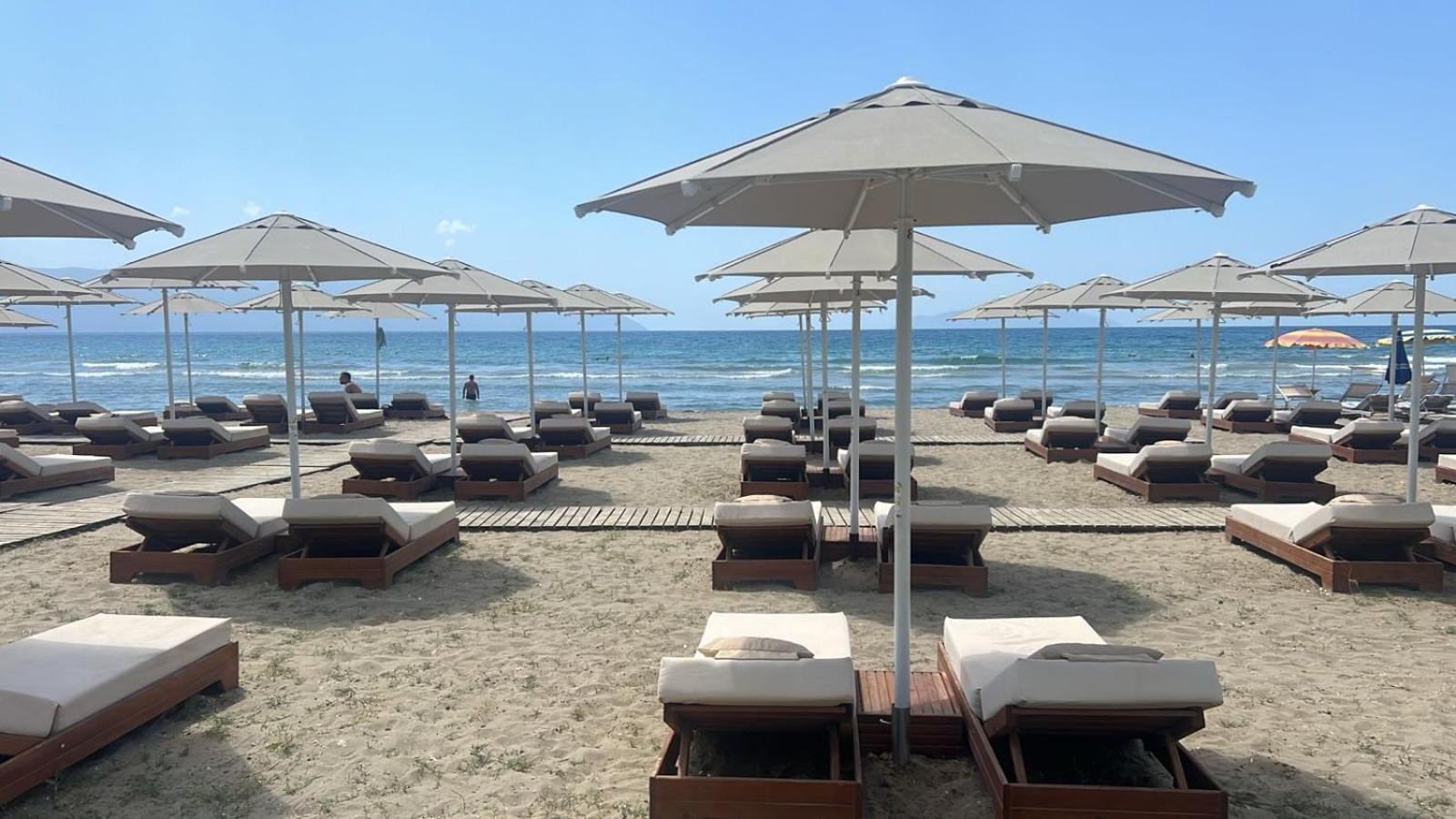 Hotel Britania Vlore Exterior photo