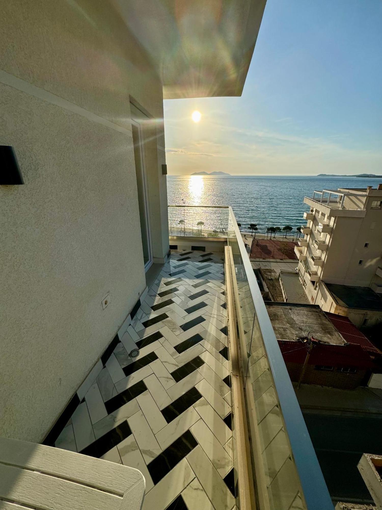 Hotel Britania Vlore Exterior photo