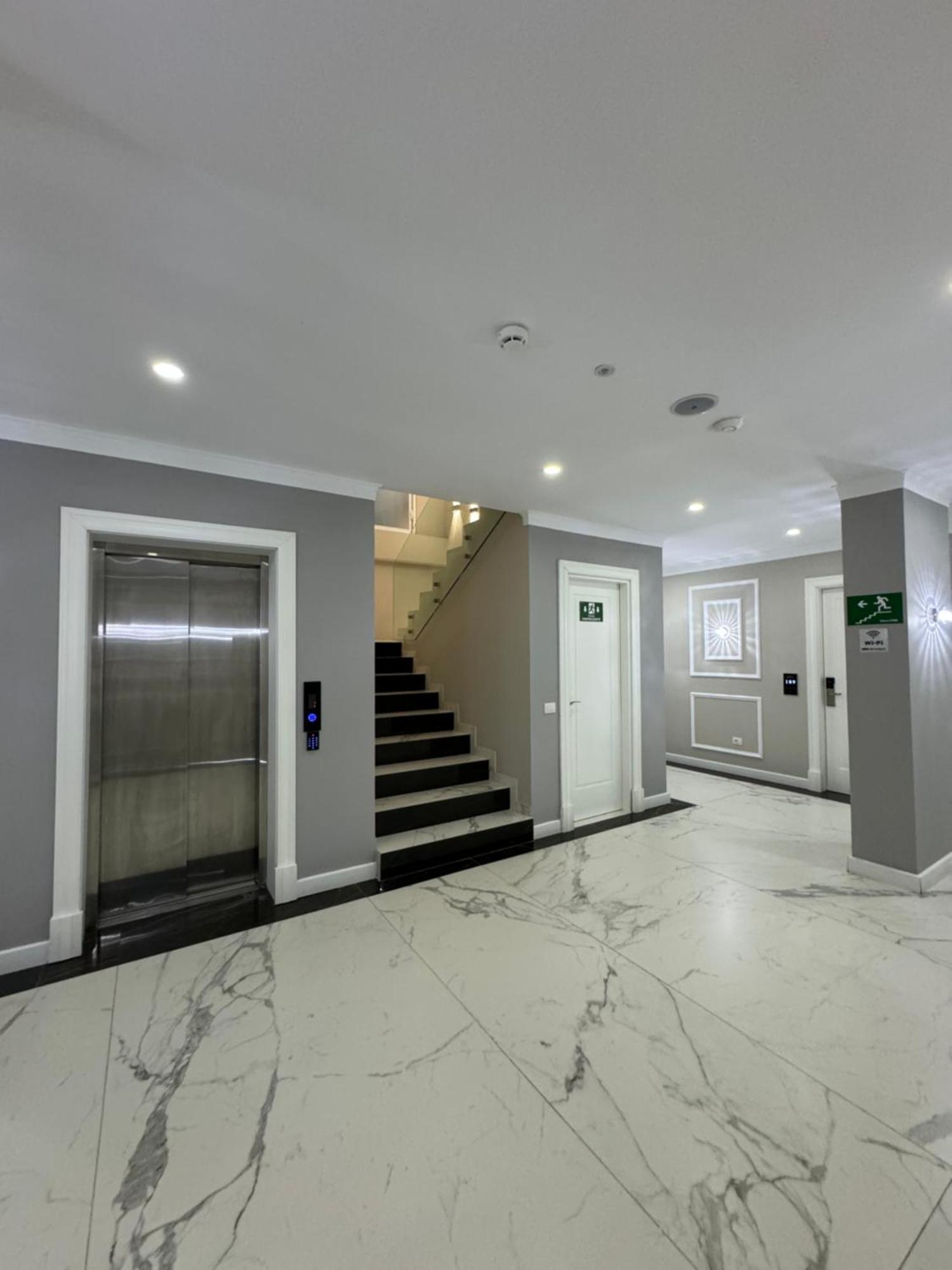 Hotel Britania Vlore Exterior photo